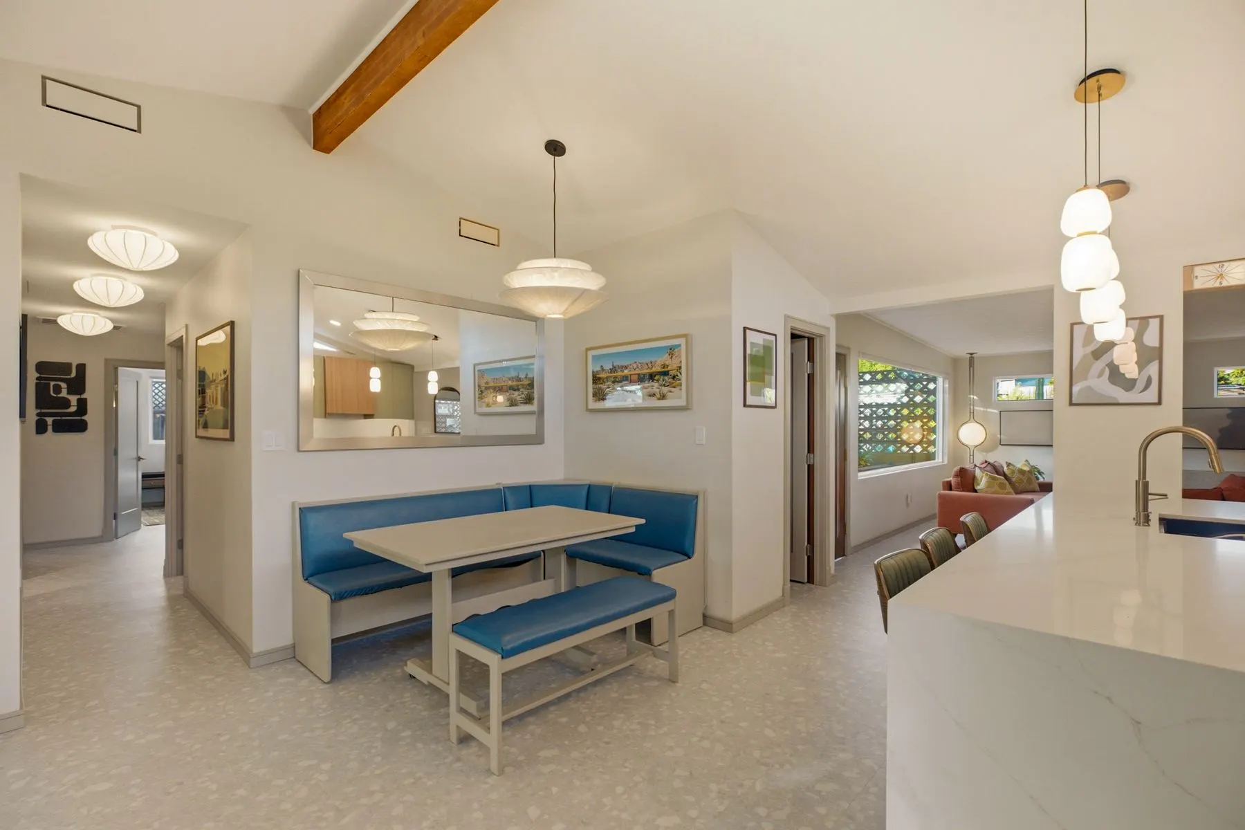 Breakfast nook seats 6–8, right off the kitchen island